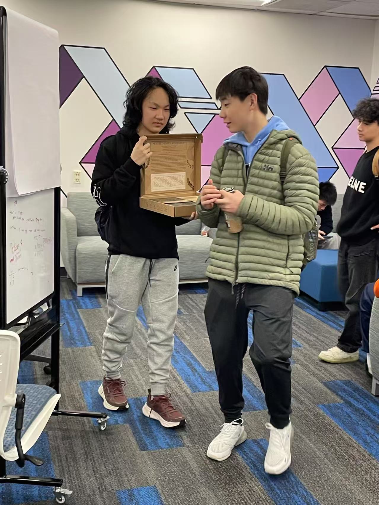 Building a Team as a Teen: Leading and Mentoring Through Scented Pages Workshop